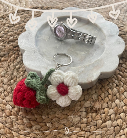 Strawberry Field Daisy Keychain